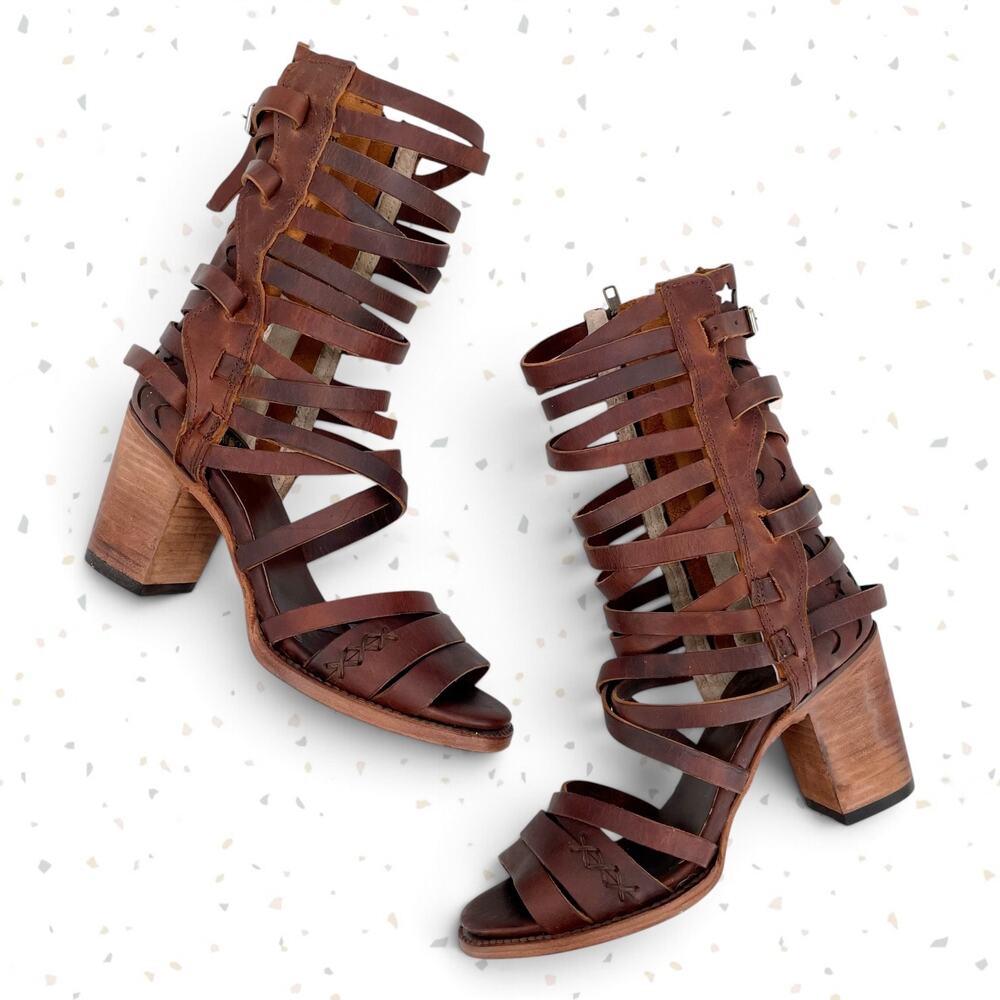 Freebird by Steven Makala Cognac Stars Moons Tall Leather Heeled Sandal Size 10